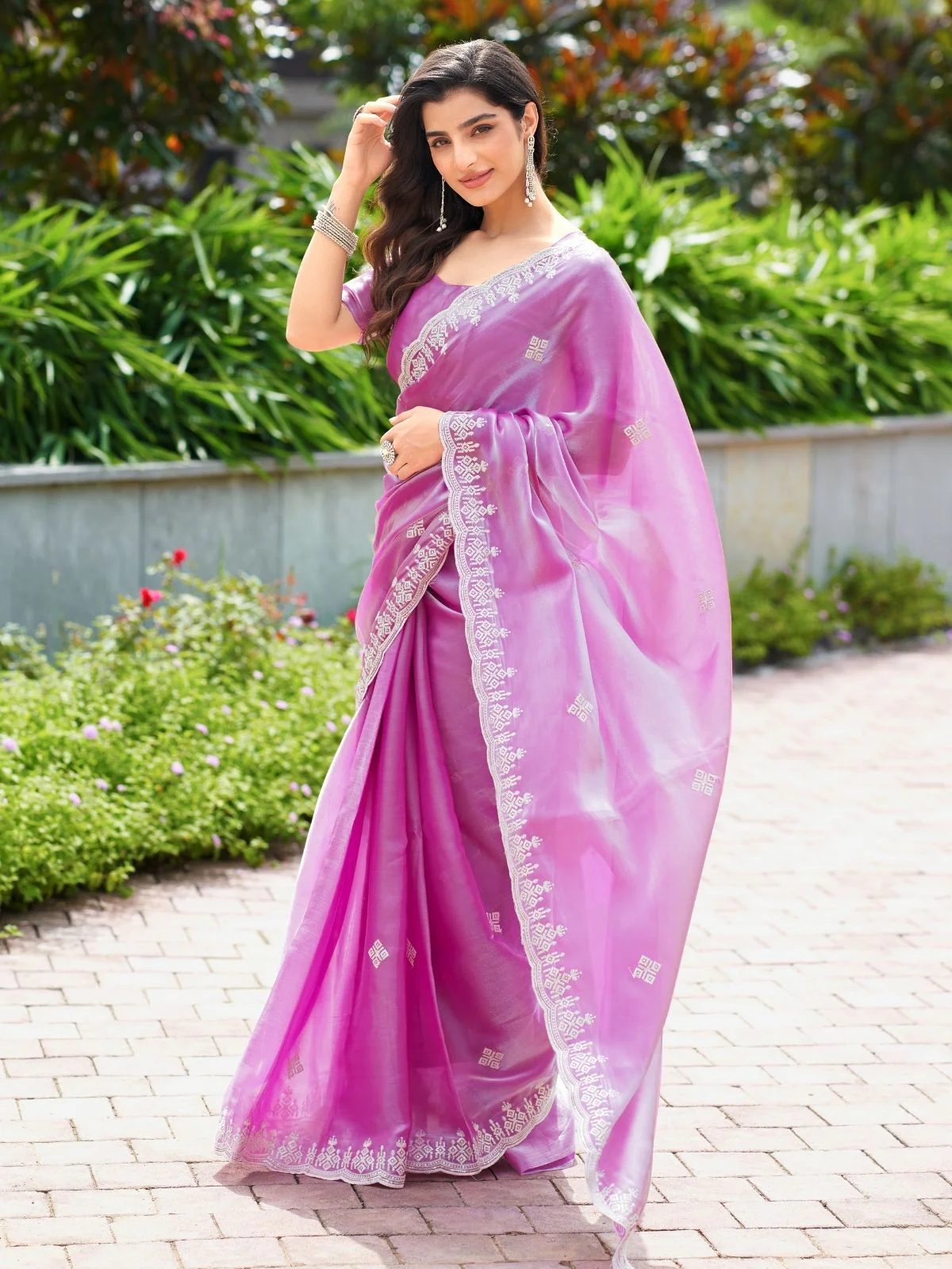 Odette Pink Chiffon Embroidered Saree For Women - Image 2