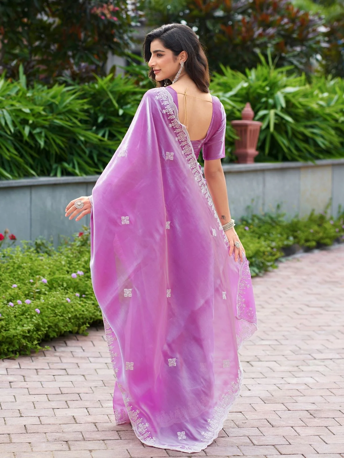 Odette Pink Chiffon Embroidered Saree For Women - Image 4