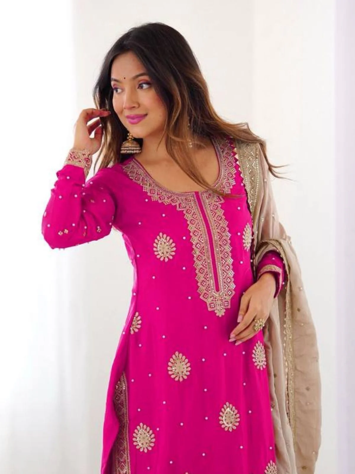 Odette Pink Chinon Solid Stitched Kurta Set For Women - Image 3