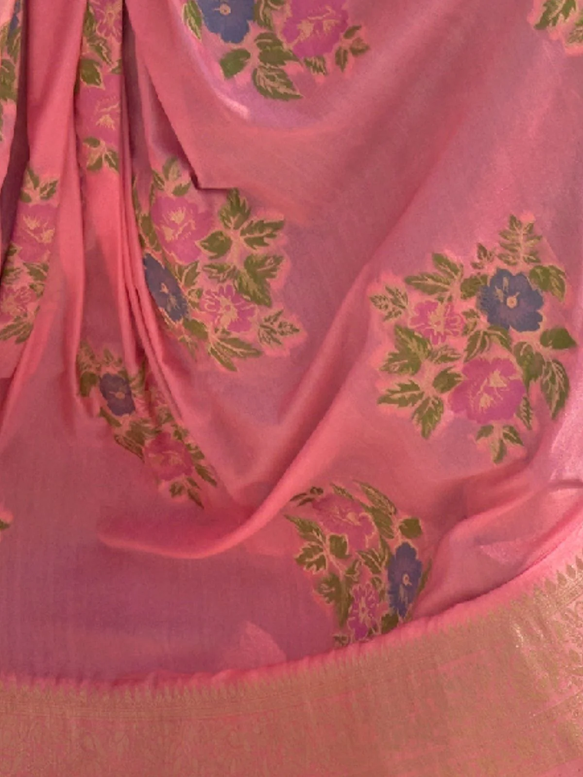 Odette Pink Chinon Woven Saree With Unstitched Blouse for Women - Image 3