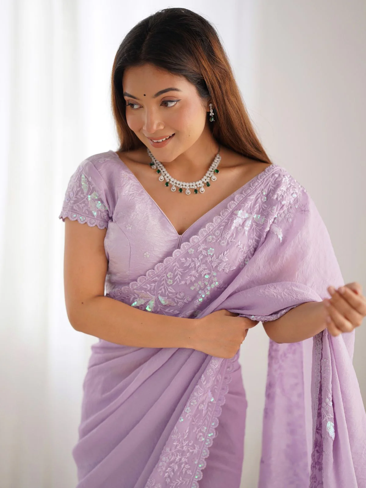 Odette Pink Crushed Tissue Embroidered Saree With Unstitched Blouse For Women - Image 4
