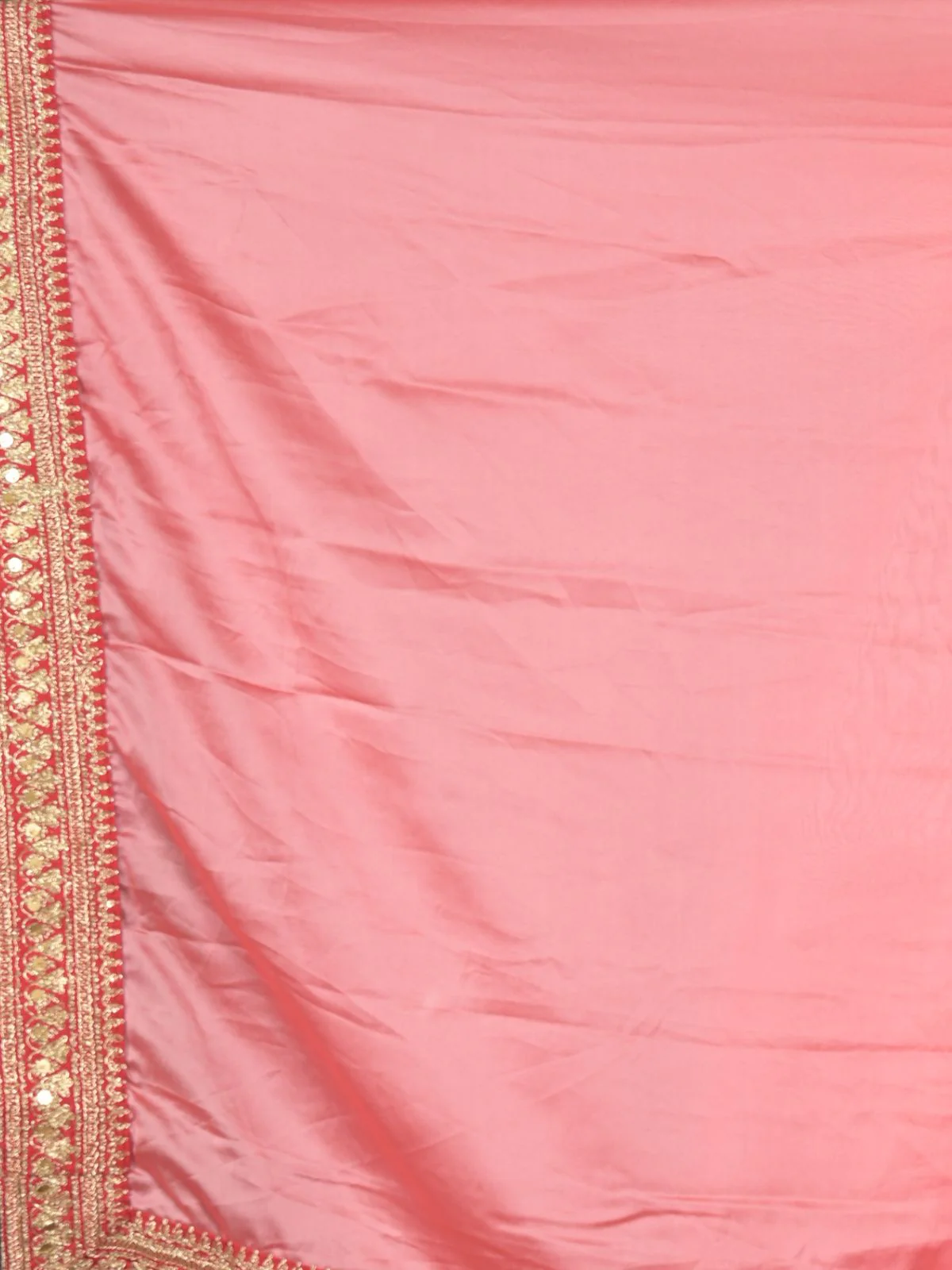 Odette Pink Embroidered Crepe Saree With Unstitched Blouse For Women - Image 5