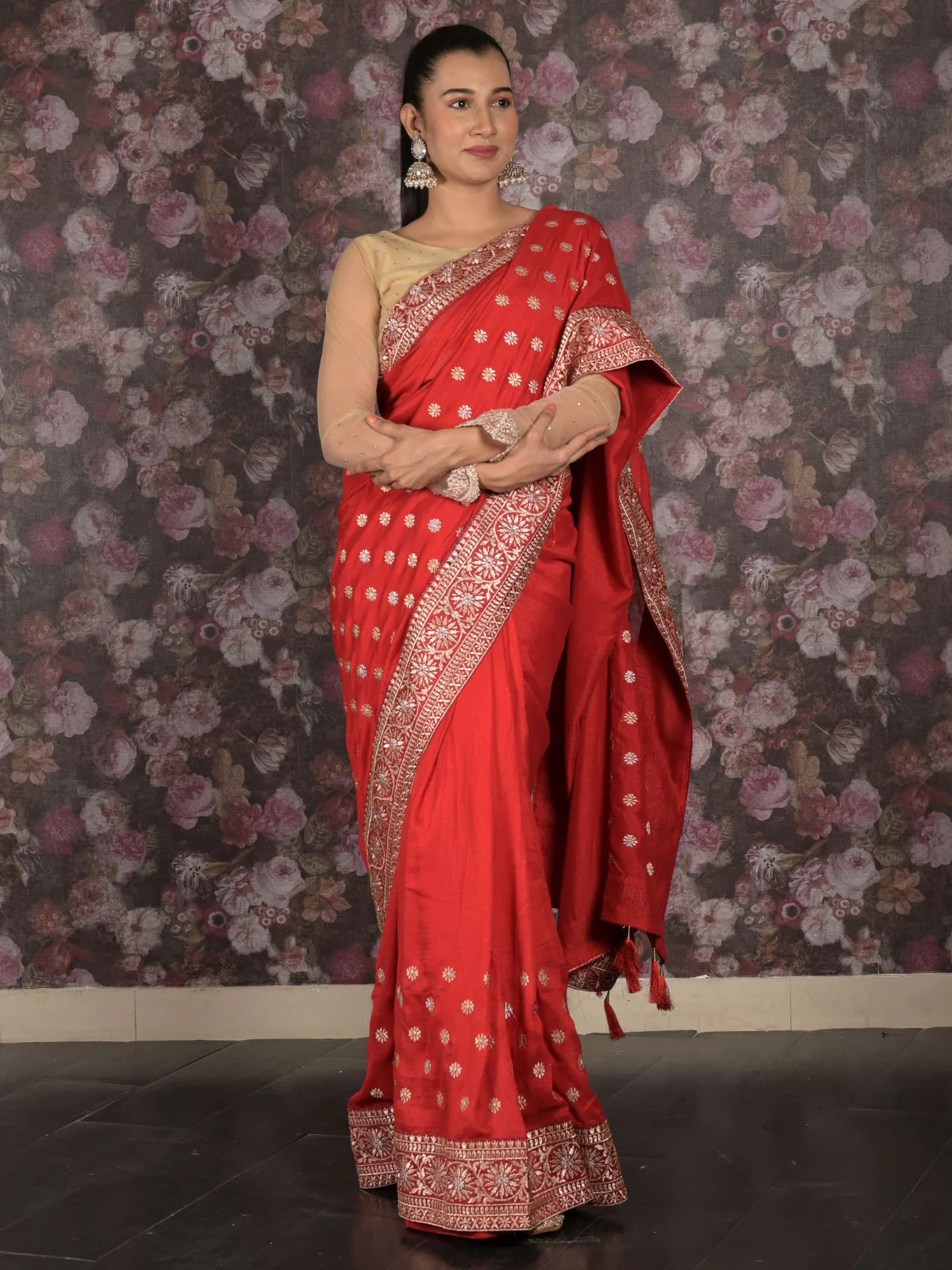 Odette Pink Embroidered Silk Blend Saree with Unstitched Blouse for Women - Image 2