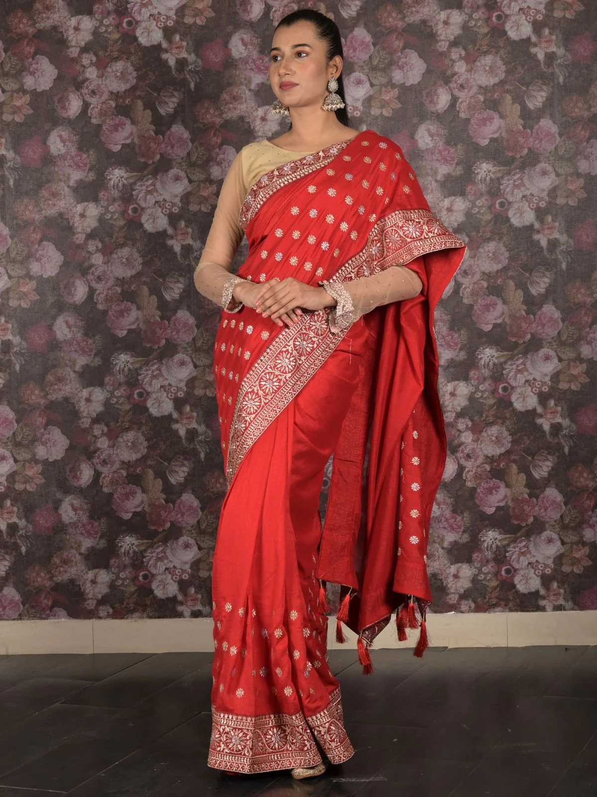 Odette Pink Embroidered Silk Blend Saree with Unstitched Blouse for Women - Image 3