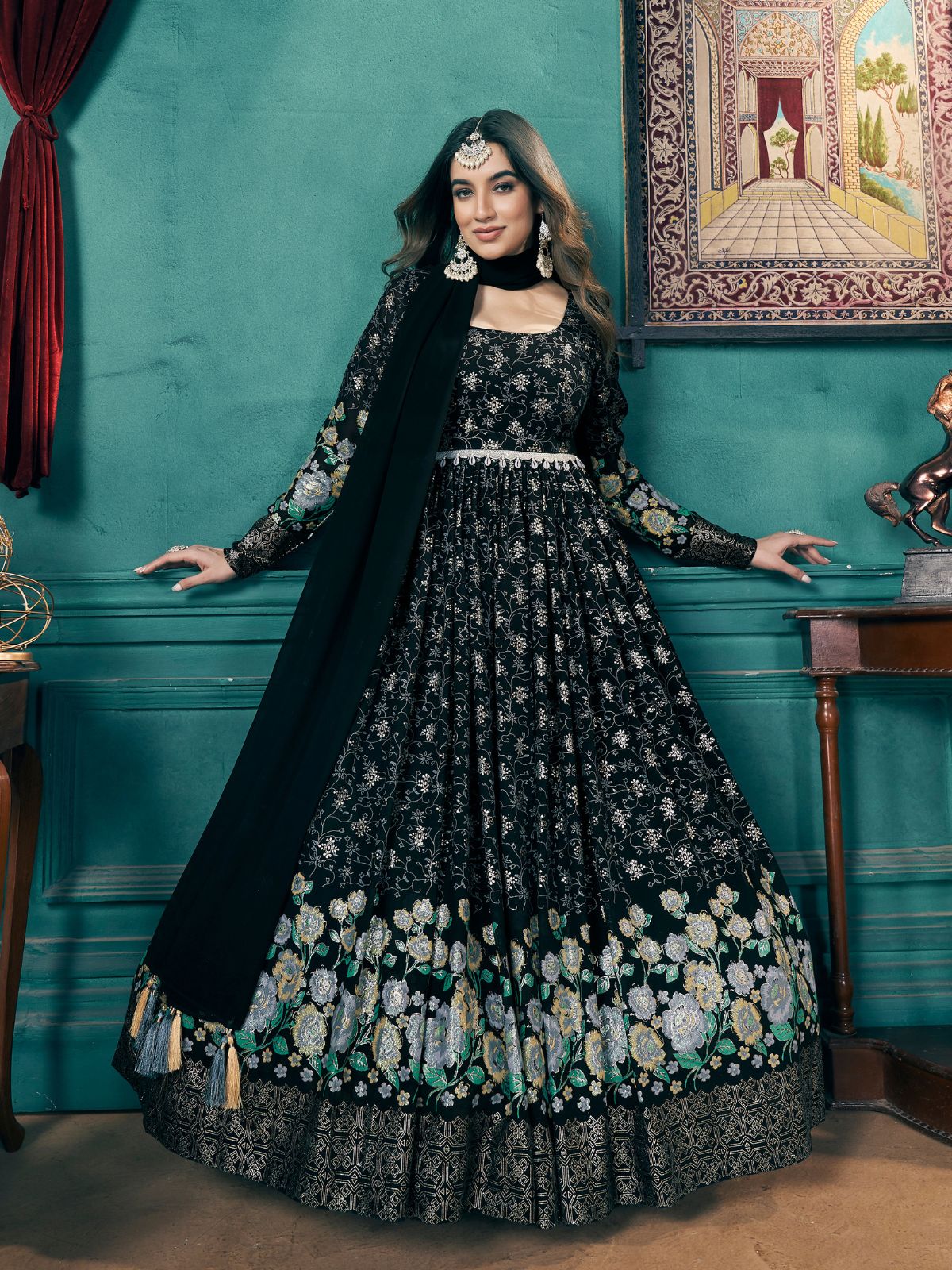 Odette Black Foux Georgette Foil Print Gown For Women - Image 3