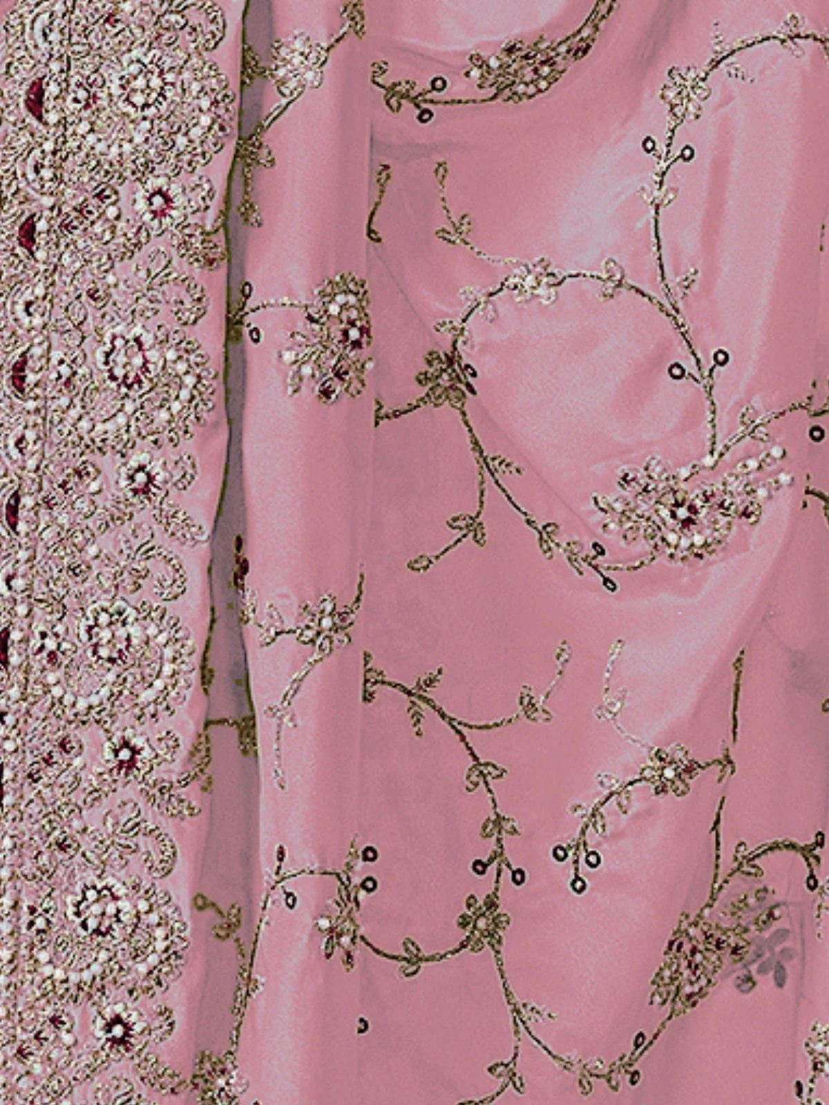 Odette Pink Georgette Embellished Elegant Saree For Women - Image 4