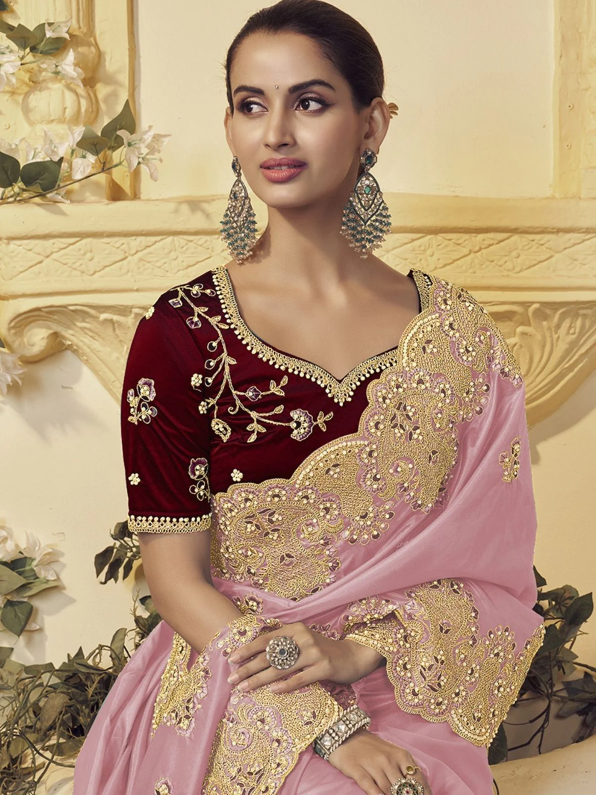 Odette Pink Georgette Embroidered Elegant Saree For Women - Image 2