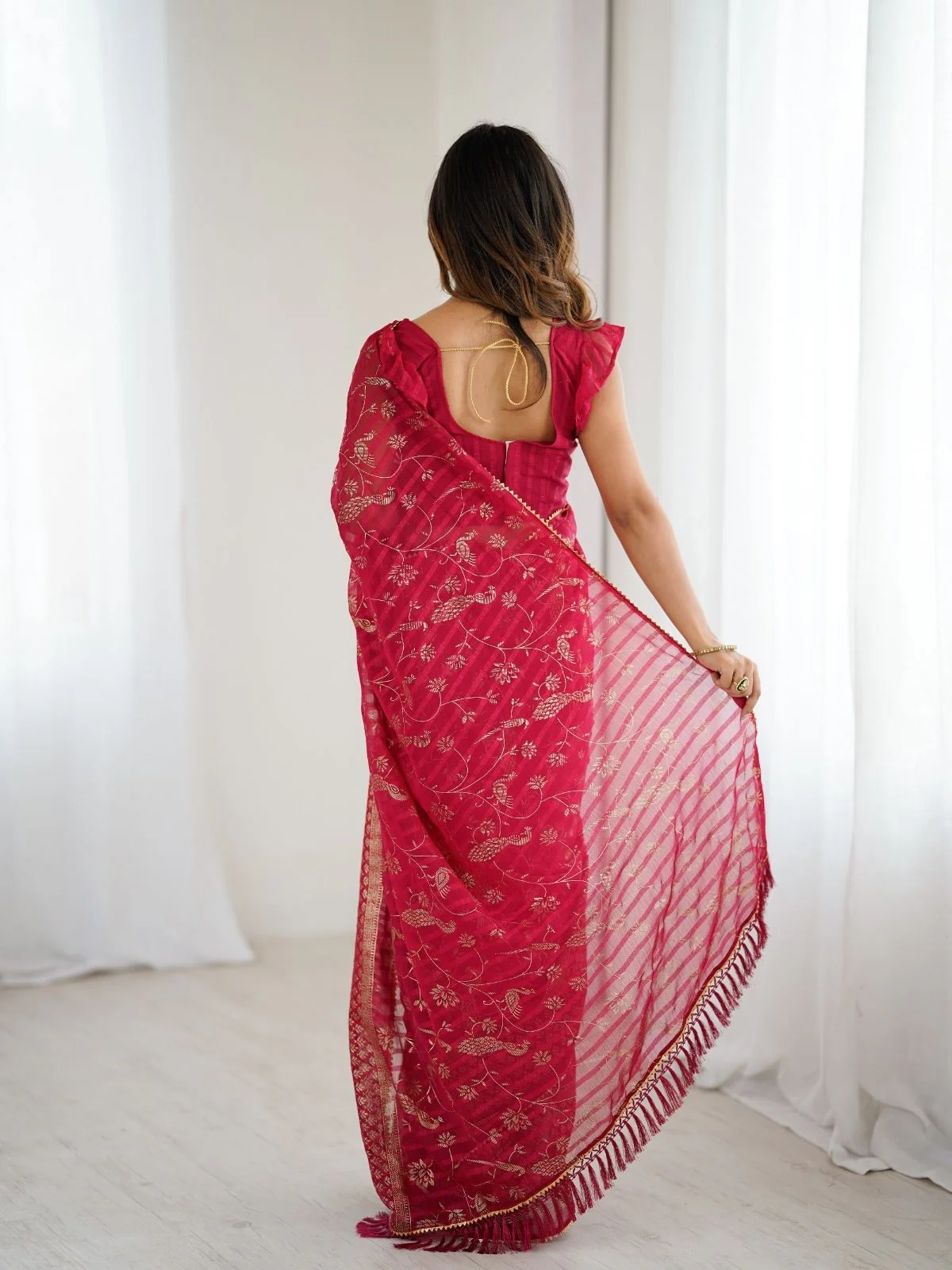 Odette Pink Georgette Peacock Motifs Saree For Women - Image 3