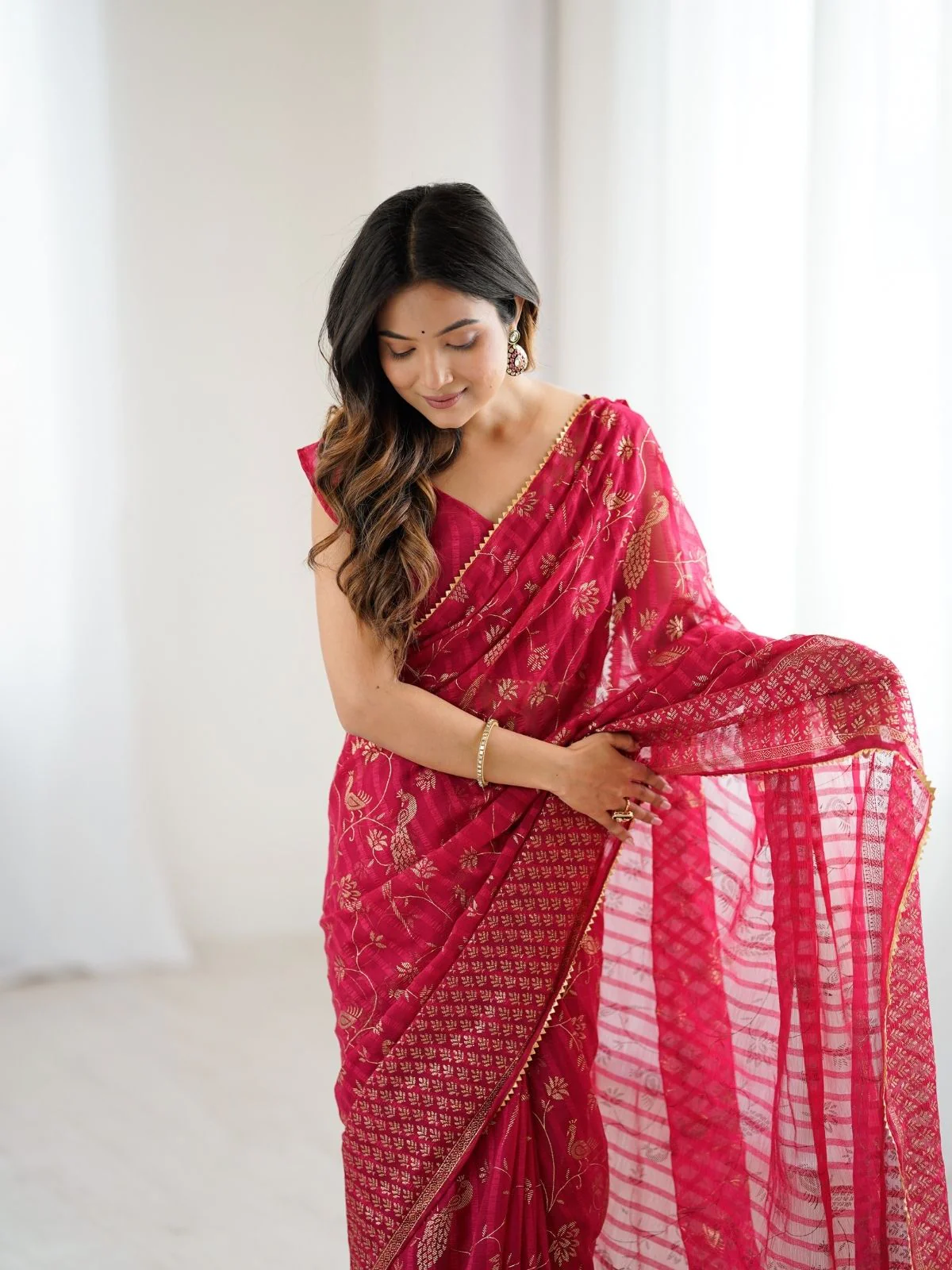 Odette Pink Georgette Peacock Motifs Saree For Women - Image 4