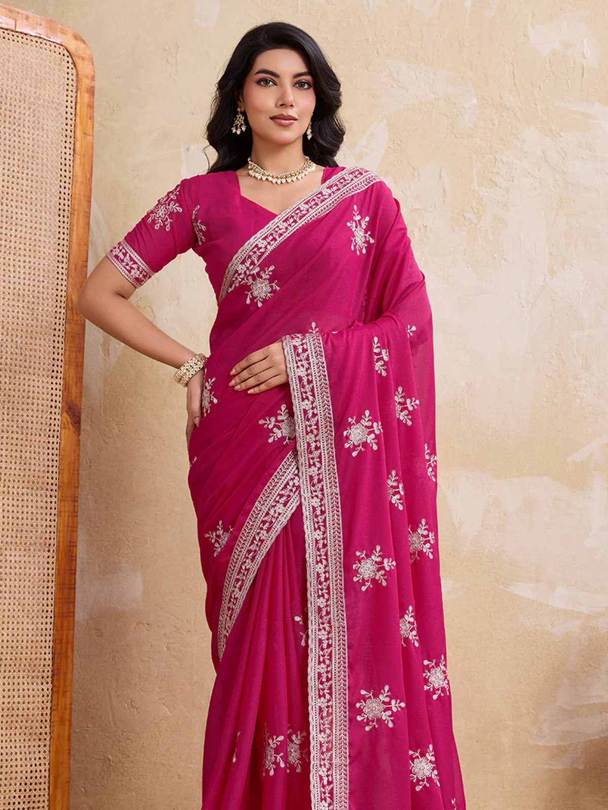 Odette Pink Georgette Printed Saree For Women - Image 4