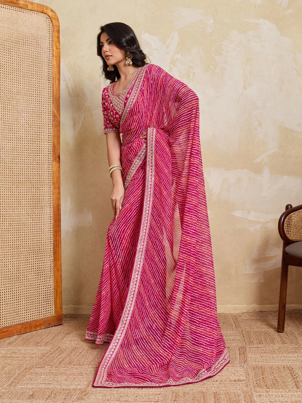 Odette Pink Georgette Printed Saree For Women - Image 2