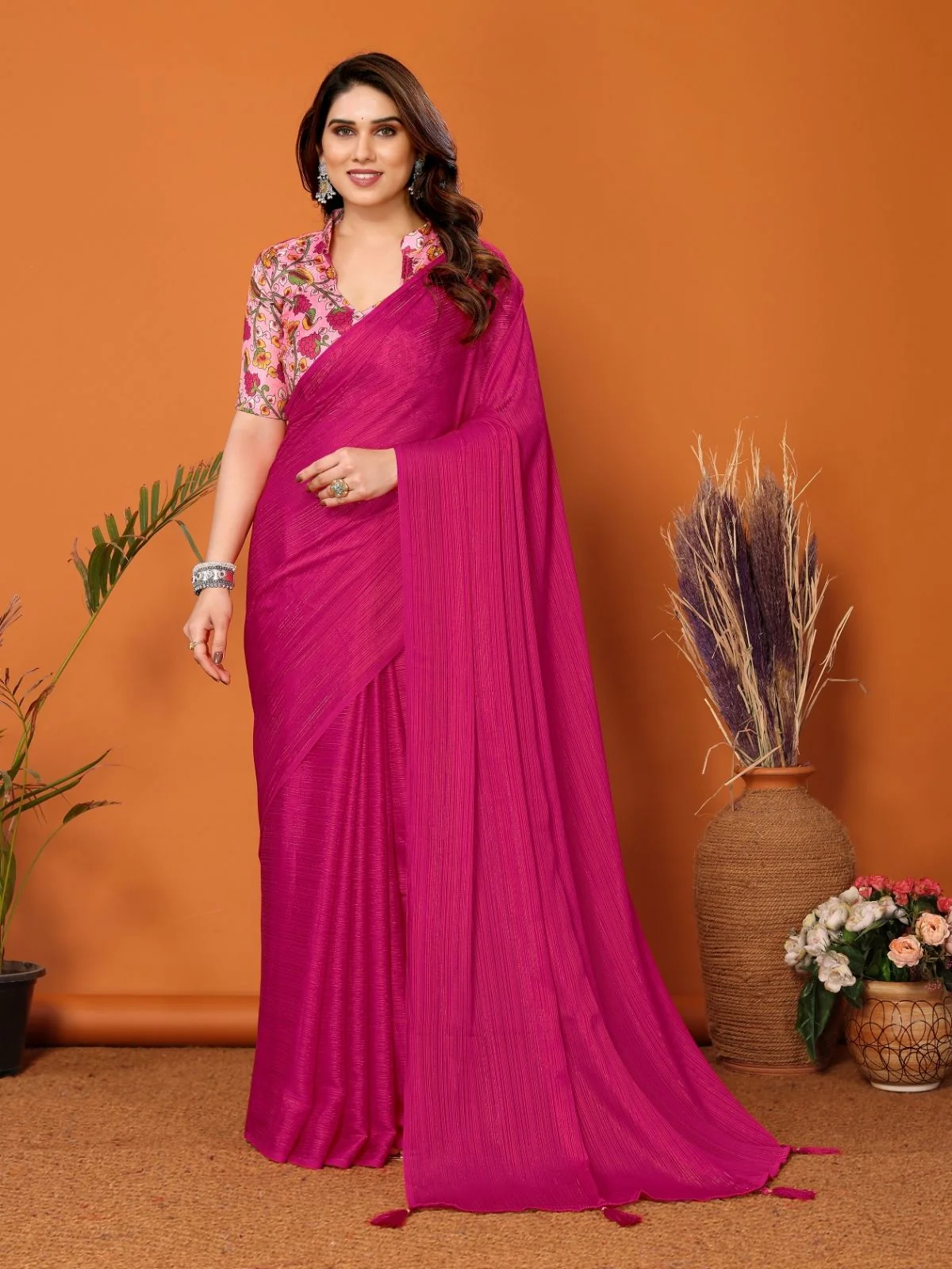 Odette Pink Georgette Solid Saree For Women