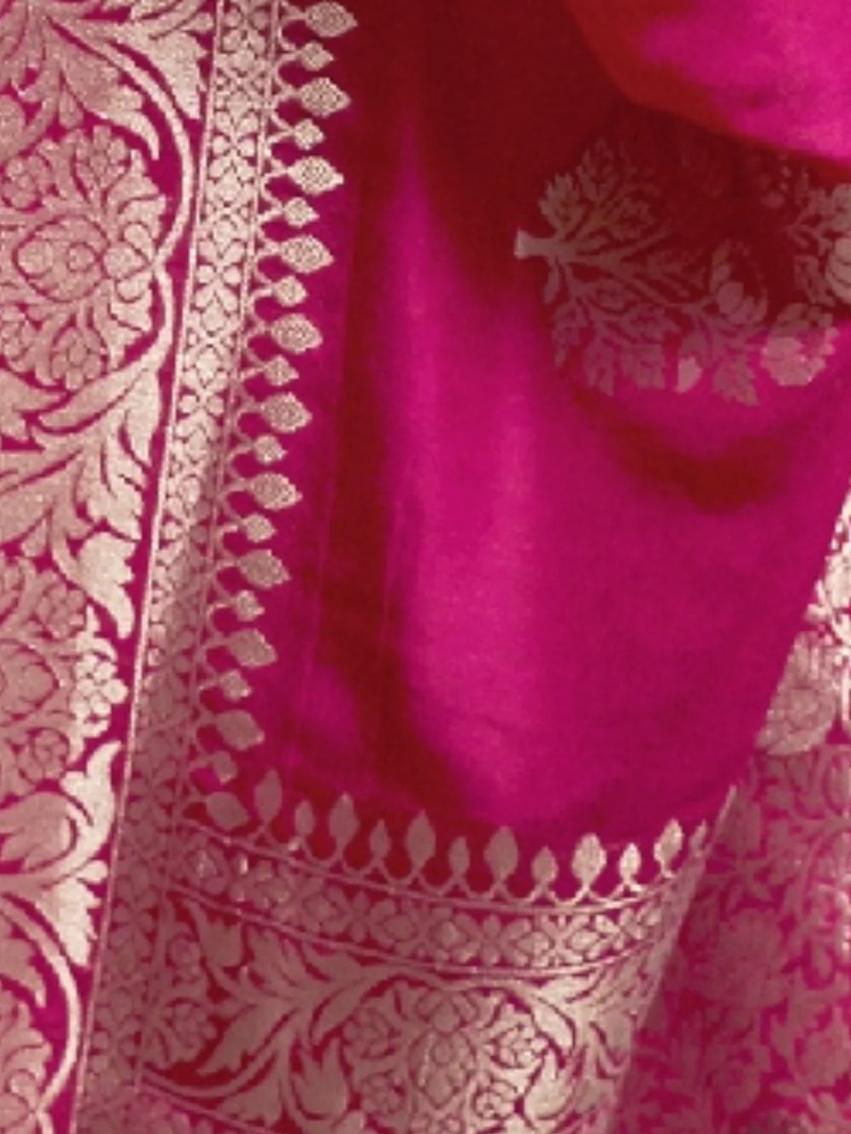 Odette Pink Georgette Woven Saree With Unstitched Blouse for Women - Image 3