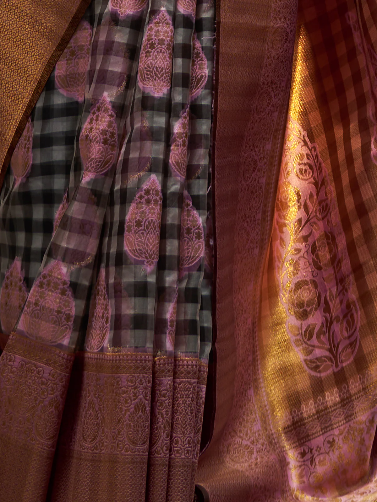 Odette Pink Handloom Woven Silk Blend Saree For Women - Image 6