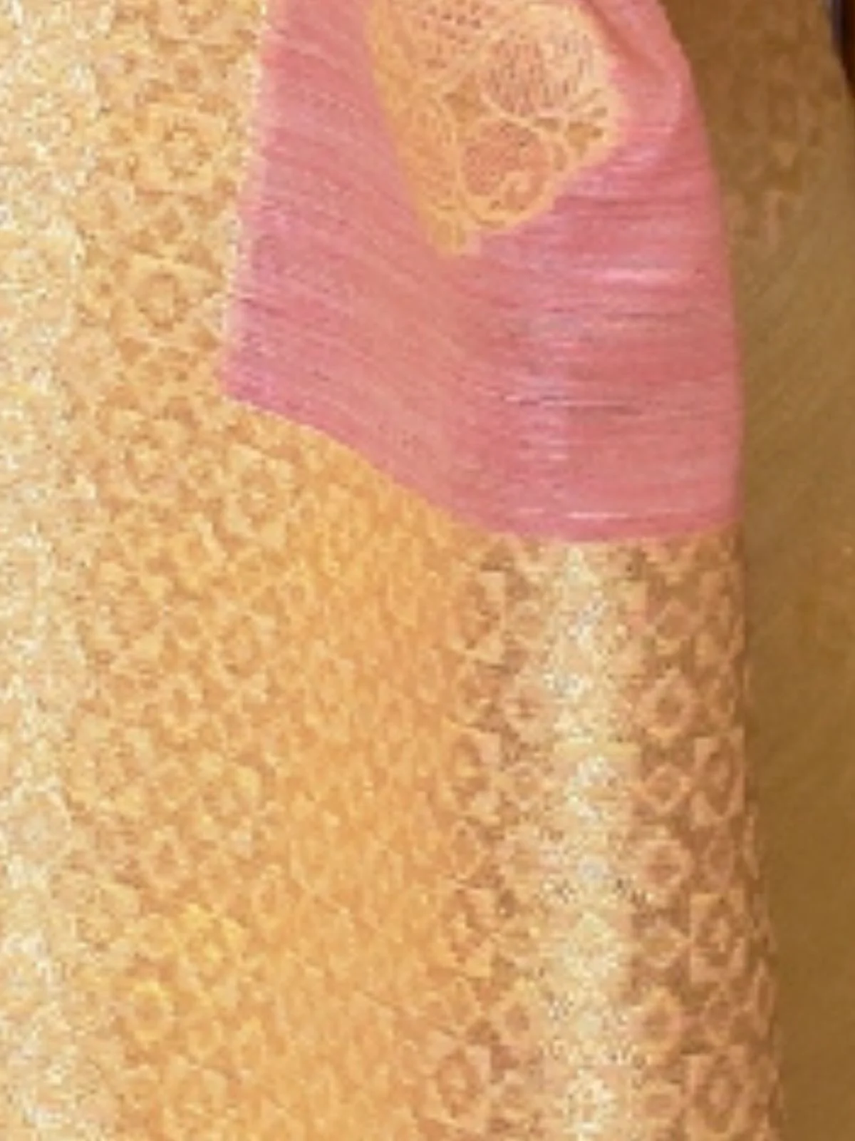 Odette Pink Linen Woven Saree With Unstitched Blouse for Women - Image 3