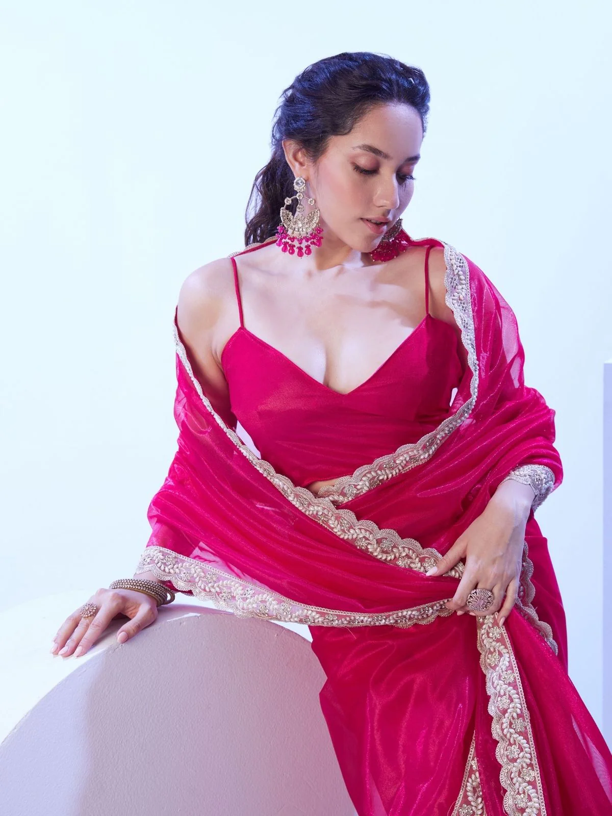 Odette Pink Net Lace Work Saree With Unstitched Blouse For Women - Image 4