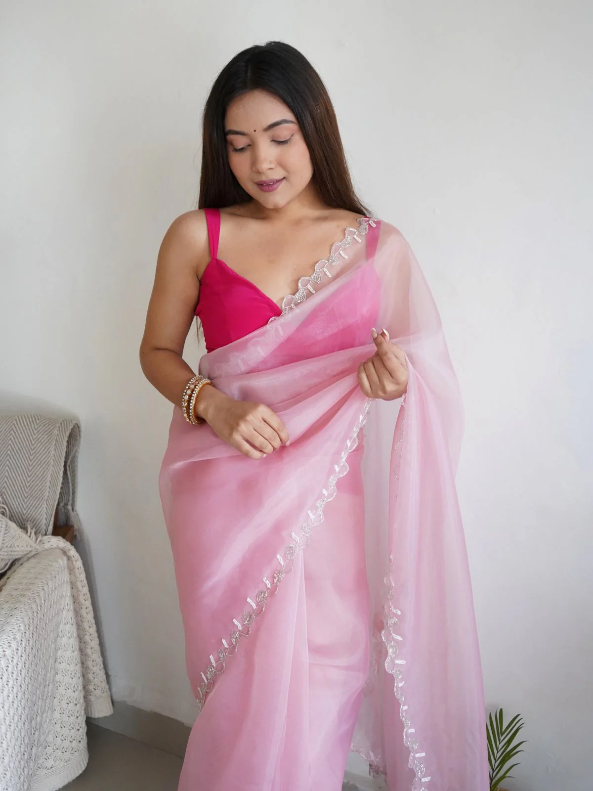 Odette Pink Organza Embroidered Saree With Unstitched Blouse For Women - Image 4
