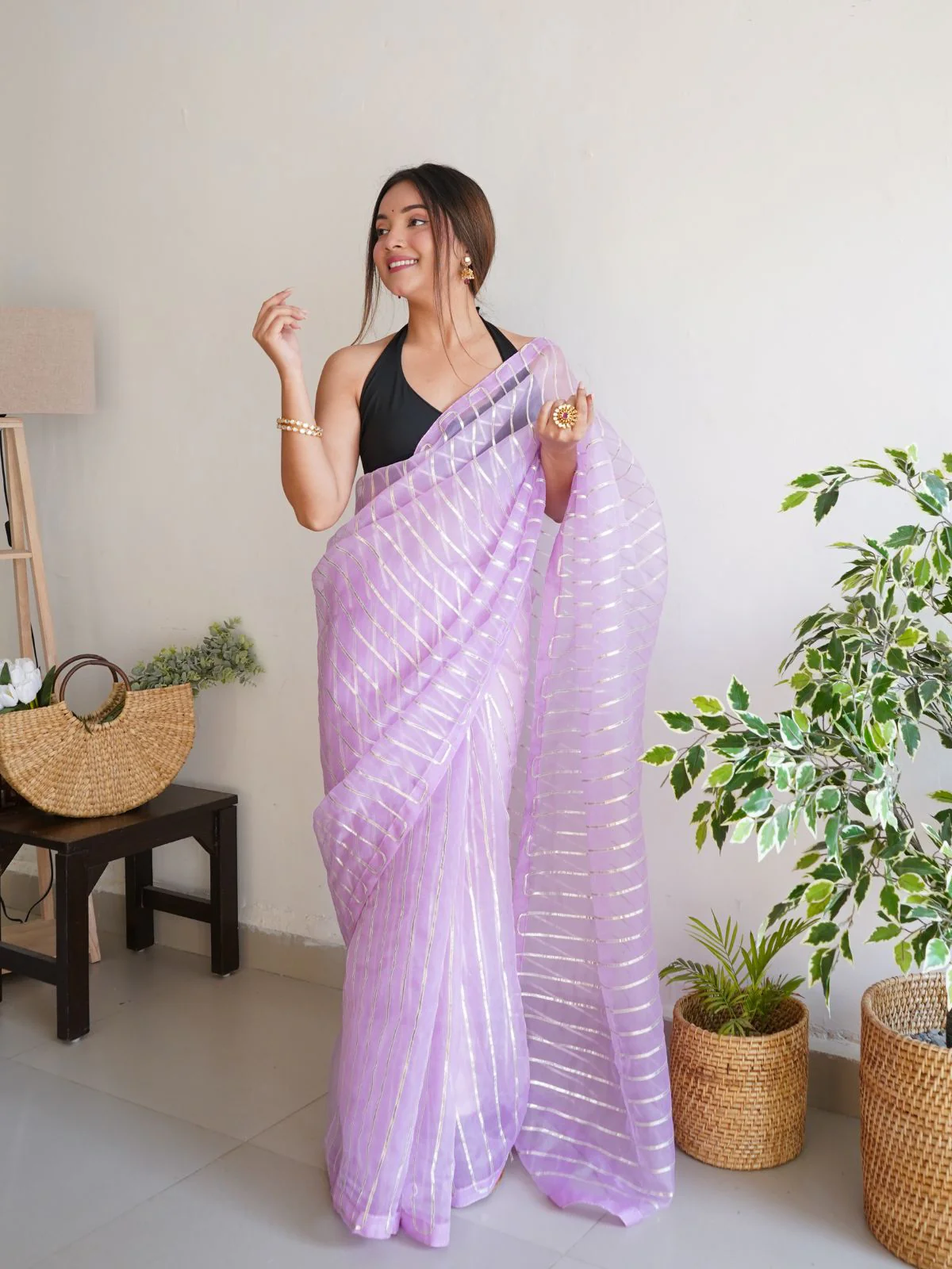 Odette Pink Organza Lace Work Saree With Unstitched Blouse For Women - Image 3