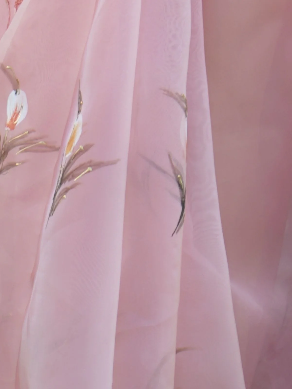 Odette Pink Organza Printed Saree With Unstitched Blouse For Women - Image 4