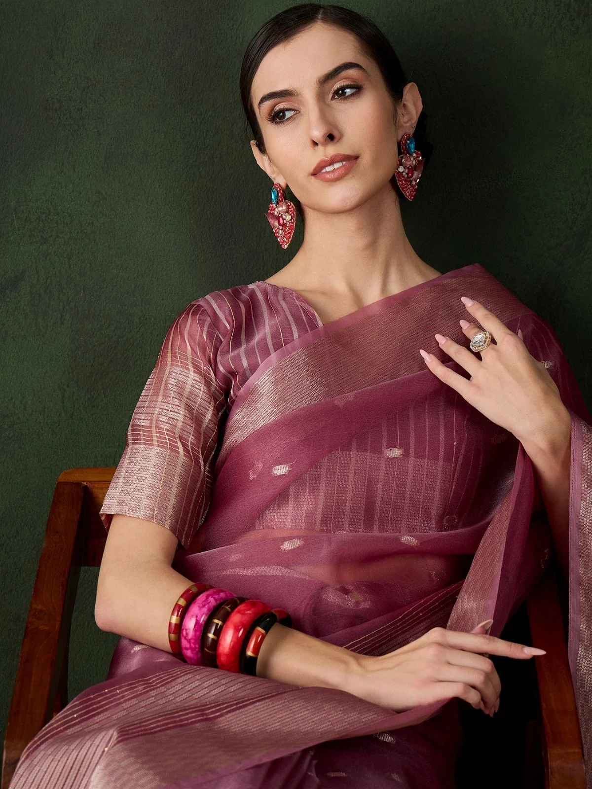 Odette Pink Organza Woven Saree With Unstitched Blouse For Women - Image 3