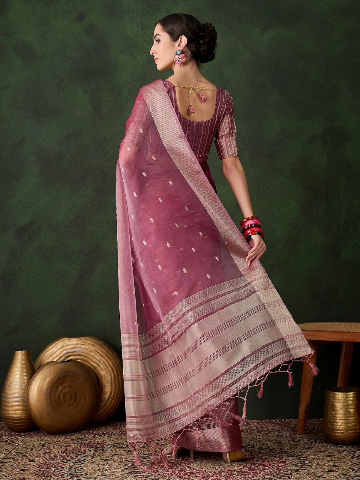 Odette Pink Organza Woven Saree With Unstitched Blouse For Women - Image 4