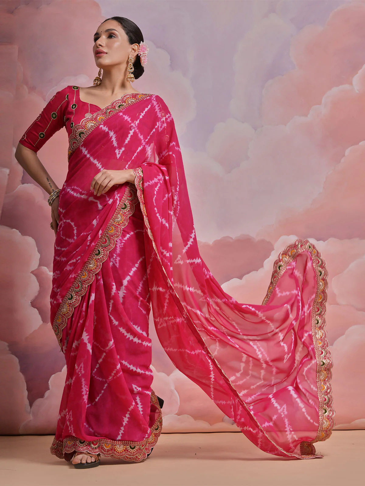 Odette Pink Printed Georgette Saree With Unstitched Blouse For Women - Image 2