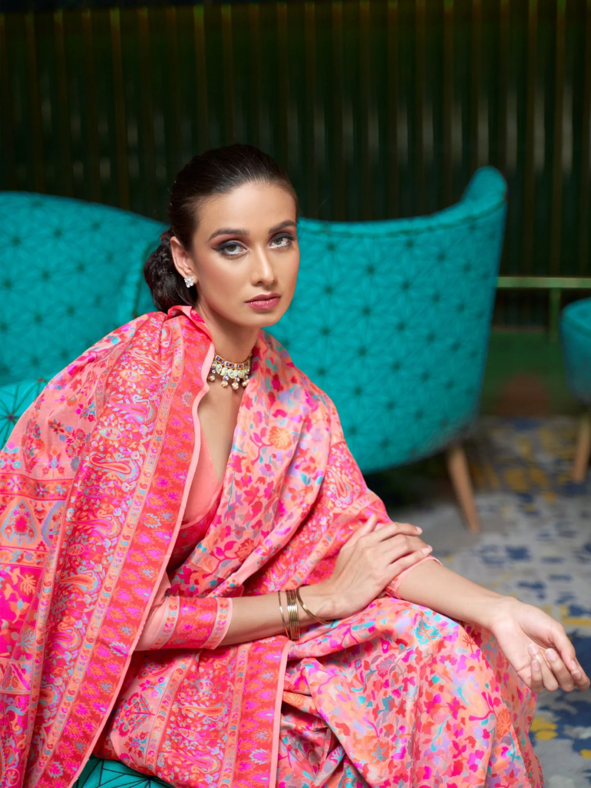 Odette Pink Printed Silk Blend Saree With Unstitched Blouse For Women - Image 2
