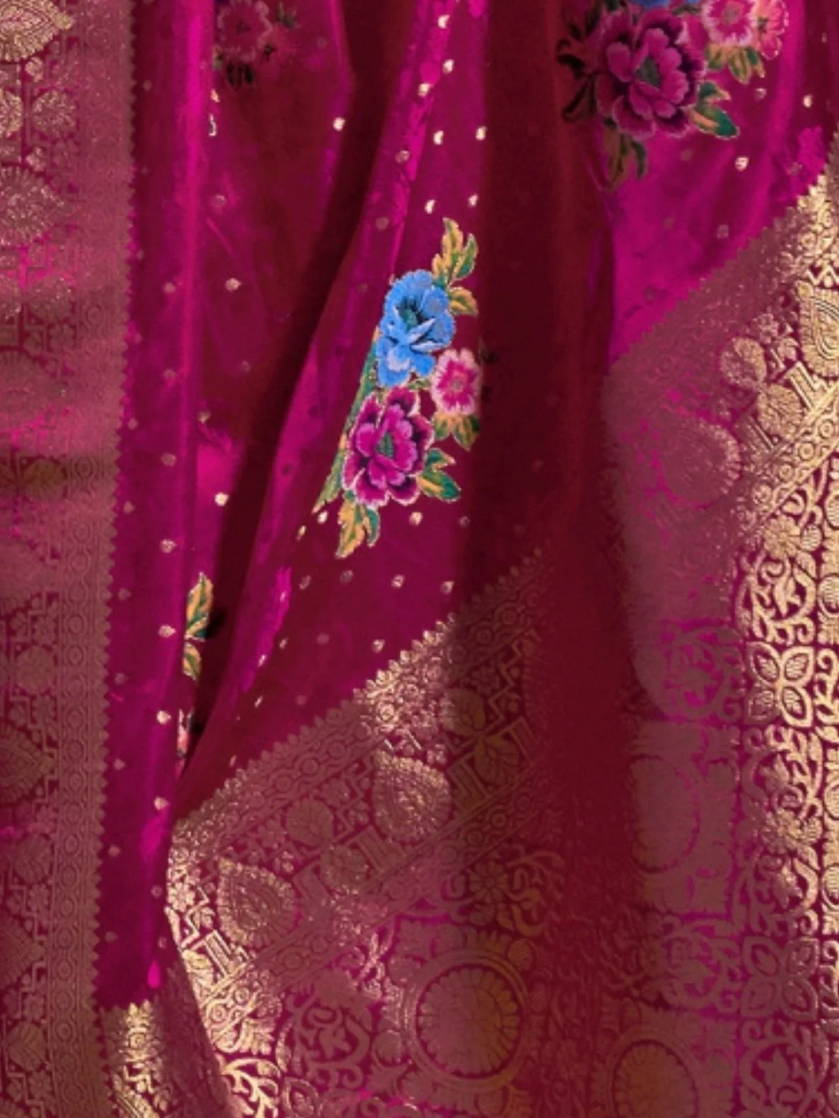 Odette Pink Satin Woven Saree With Unstitched Blouse For Women - Image 3