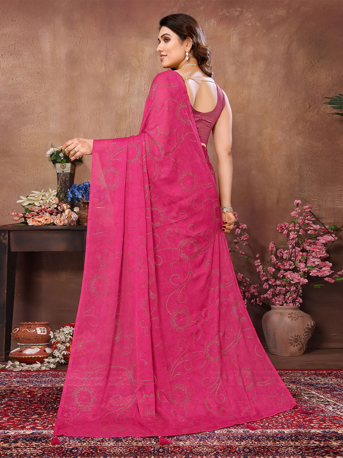 Odette Pink Silk Blend Embellished Saree With Unstitched Blouse For Women - Image 3