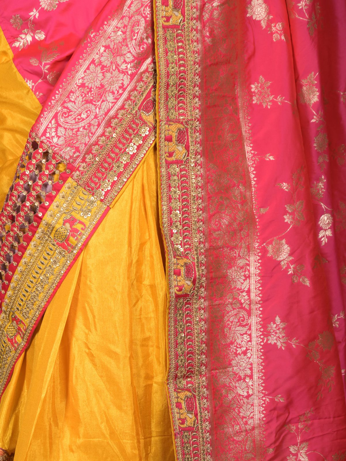 Odette Pink Silk Blend Embroidered Woven Saree with Unstitched Blouse for Women - Image 5
