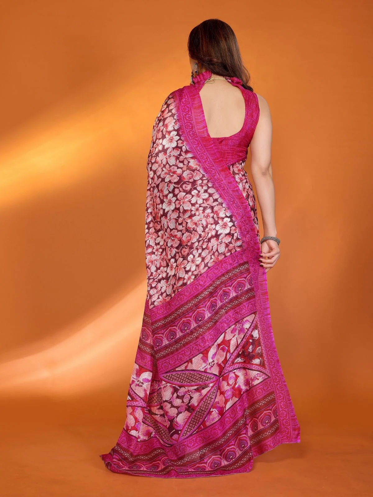 Odette Pink Silk Blend Printed Saree For Women - Image 3