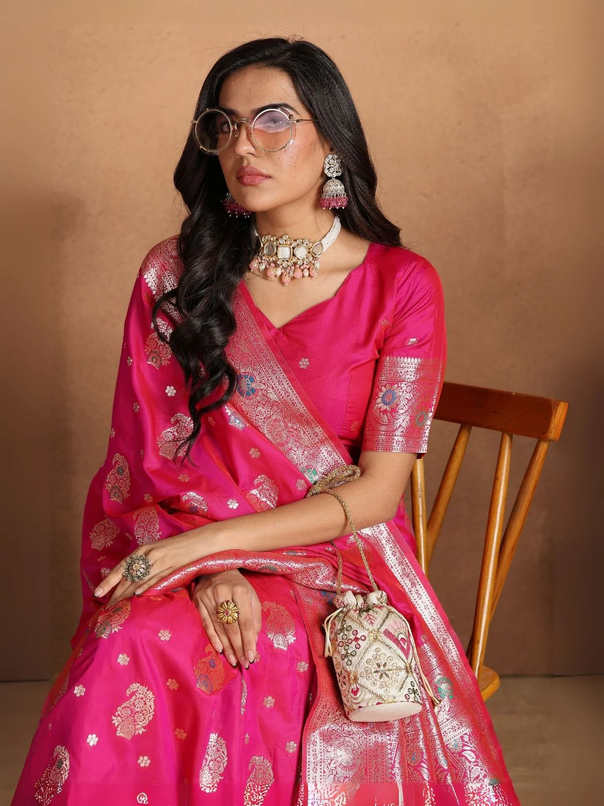 Odette Pink Silk Blend Woven Elegant Saree For Women - Image 5