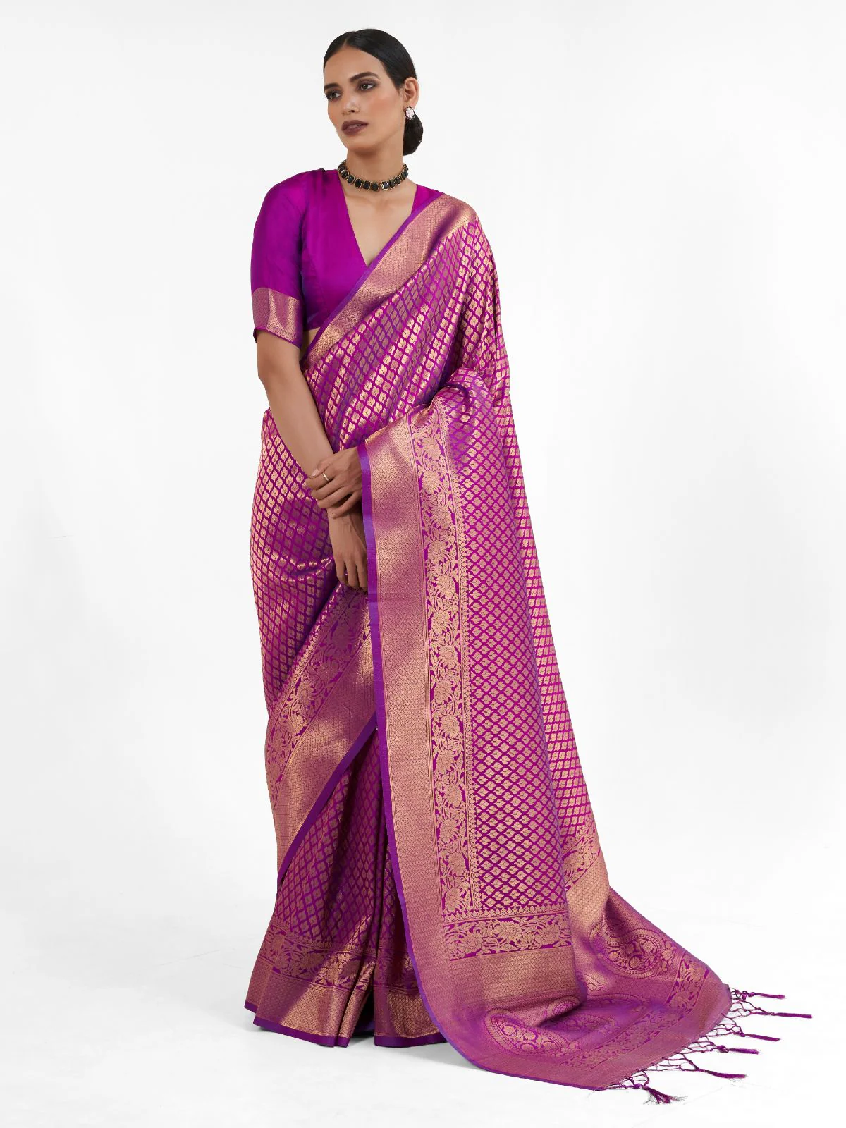 Odette Pink Silk Blend Woven Saree With Unstitched Blouse For Women