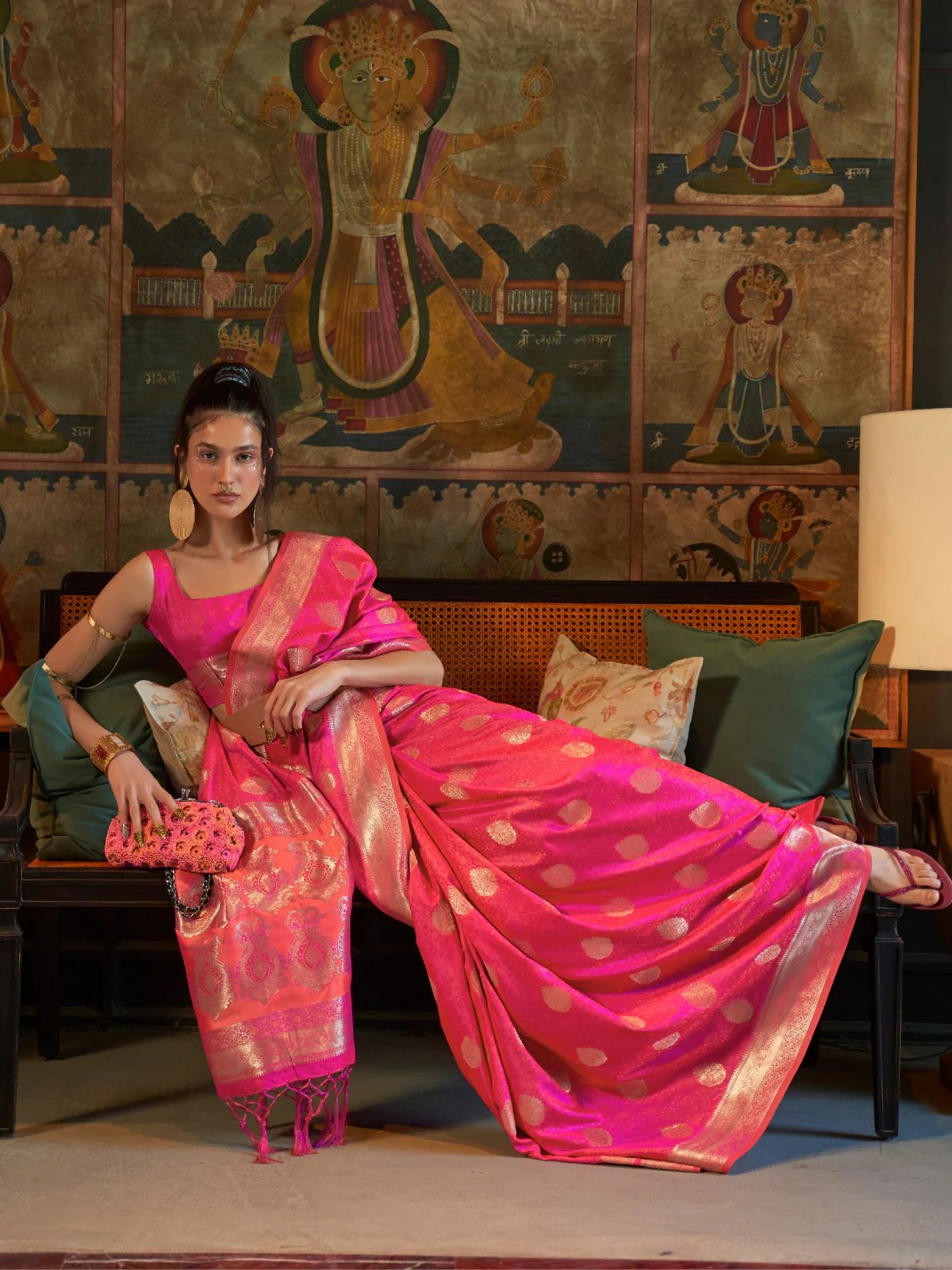 Odette Pink Silk Blend Woven Saree With Unstitched Blouse for Women - Image 2