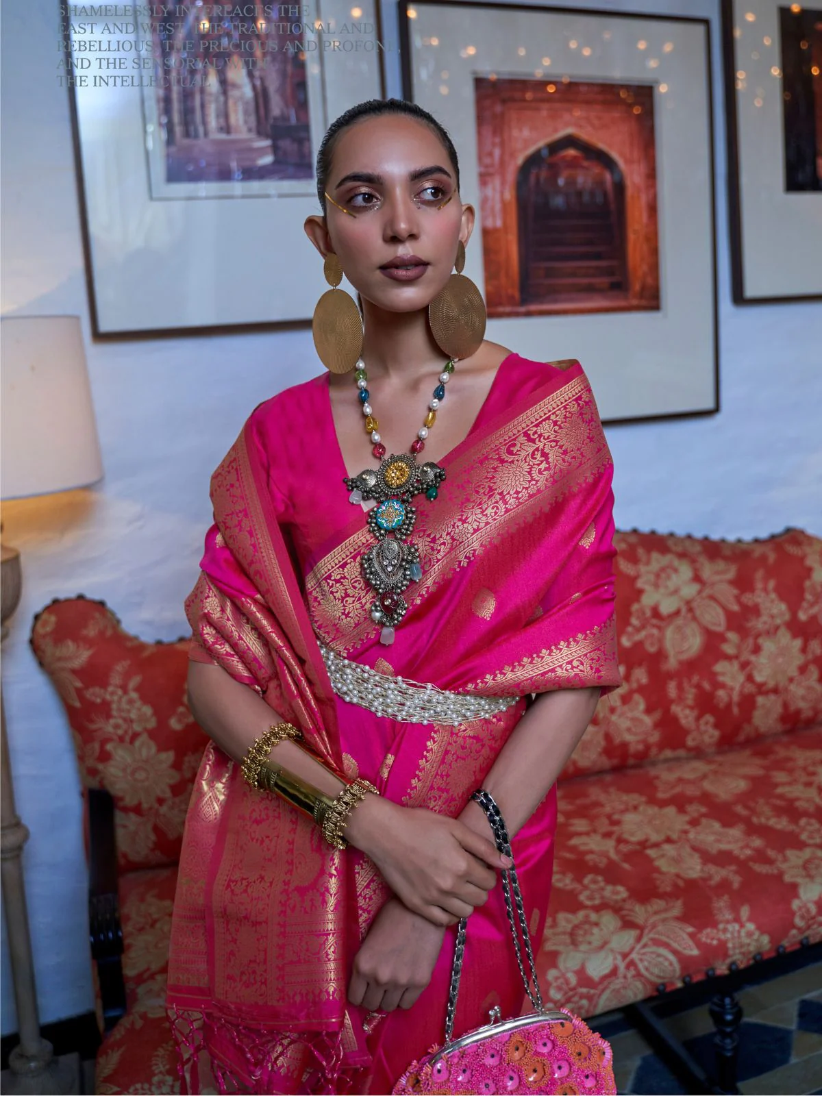Odette Pink Silk Blend Woven Saree With Unstitched Blouse for Women - Image 2