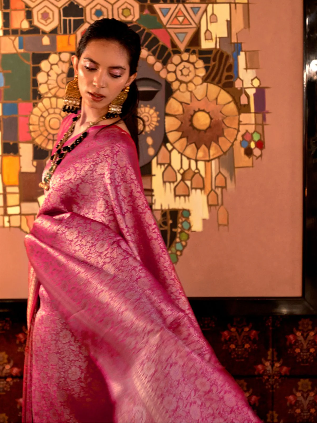 Odette Pink Silk Blend Woven Saree With Unstitched Blouse For Women - Image 3
