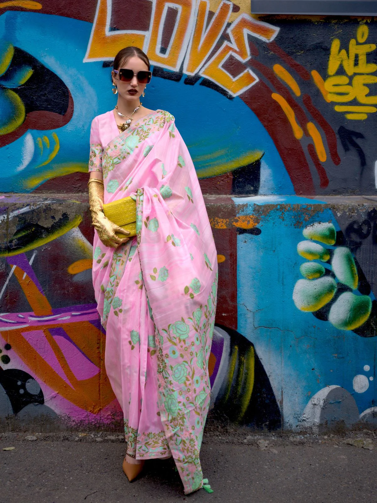 Odette Pink Silk Blend Woven Saree With Unstitched Blouse For Women
