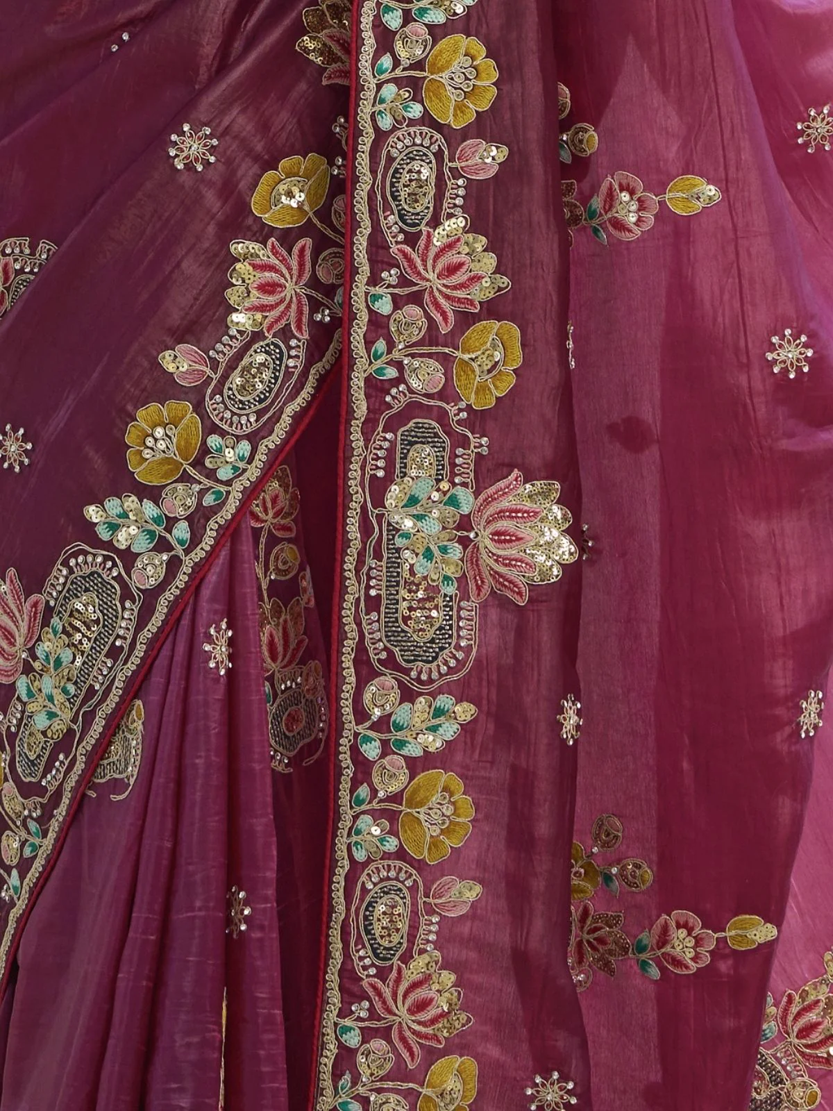 Odette Pink Silk Blend Embroidered Saree With Unstitched Blouse For Women - Image 4