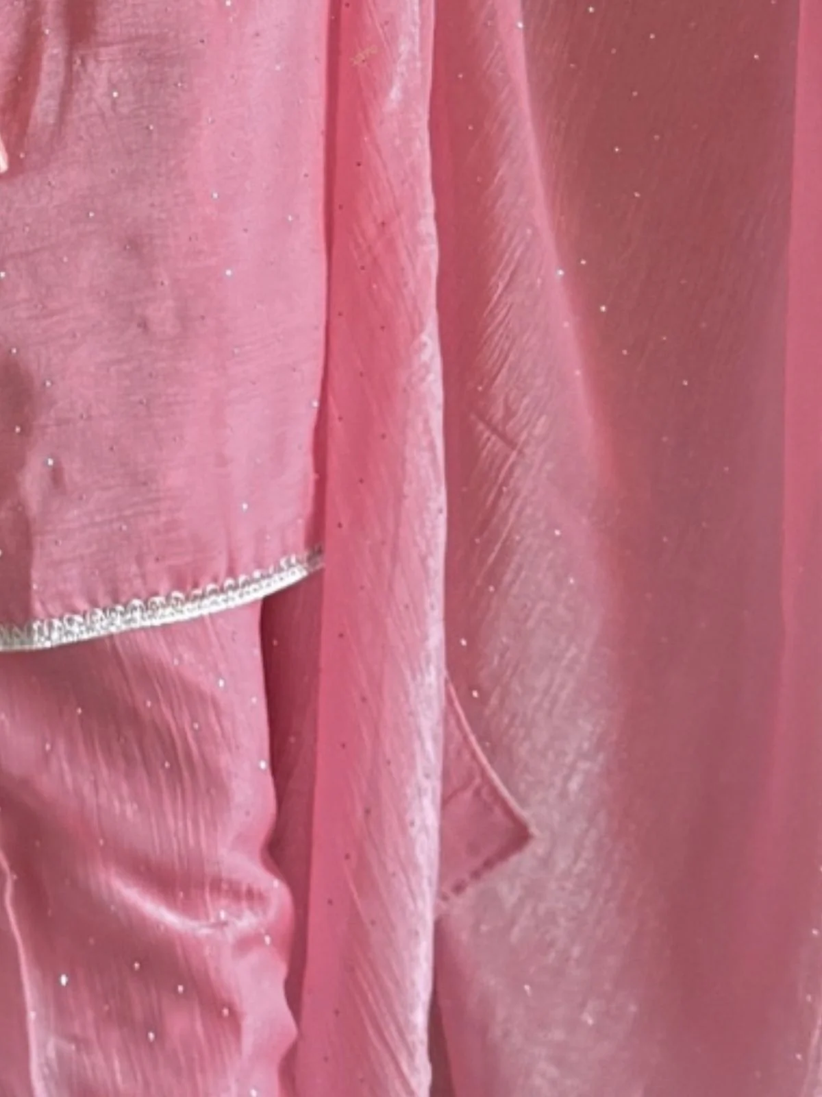 Odette Pink Silk Solid Kurta Set For Women - Image 6