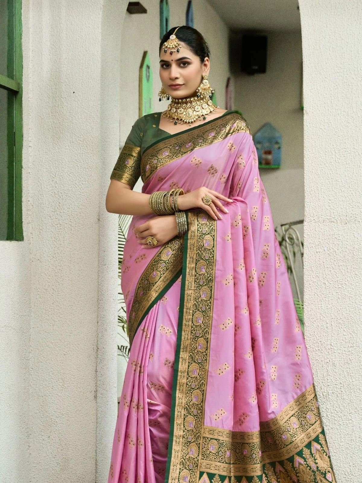 Odette Pink Silk Woven Saree For Women - Image 5
