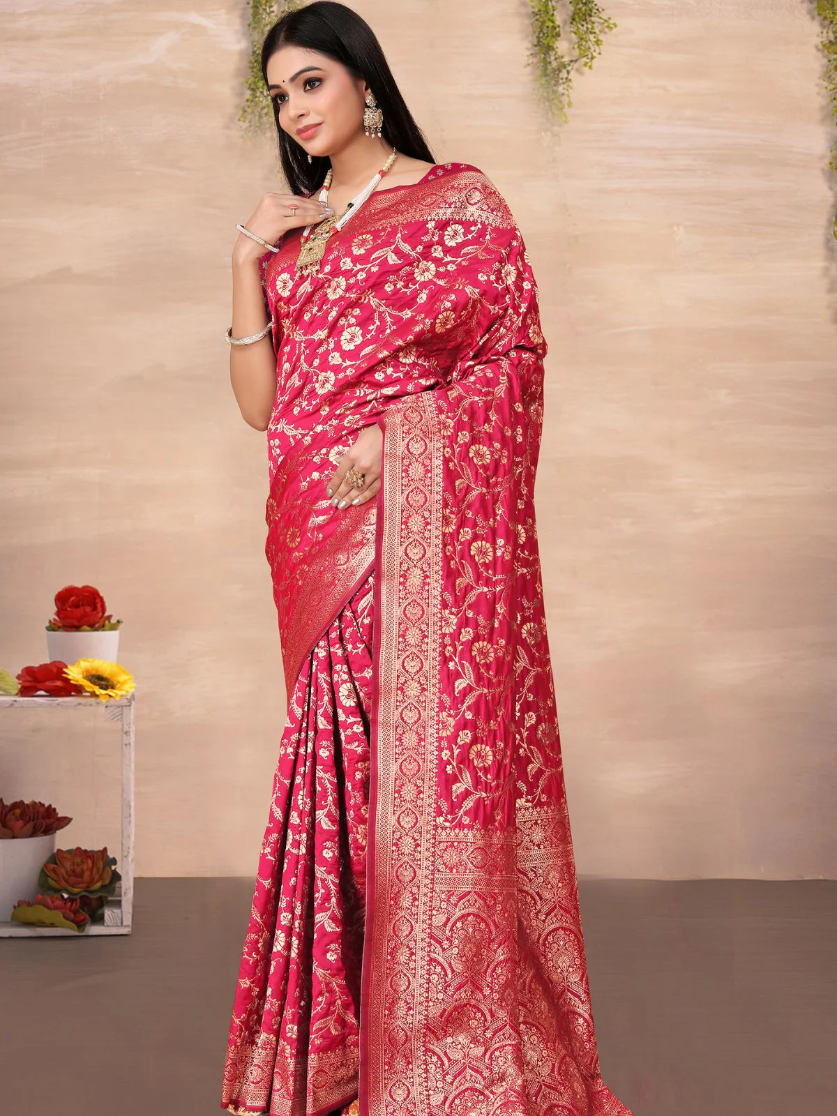 Odette Pink Woven Banarasi Silk Saree With unstitched Blouse For Women - Image 2