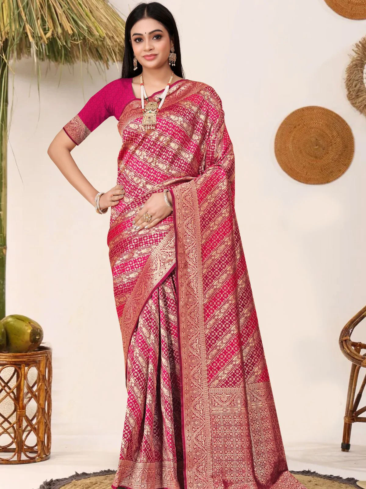 Odette Pink Woven Banarasi Silk Saree With Unstitched Blouse For Women - Image 2