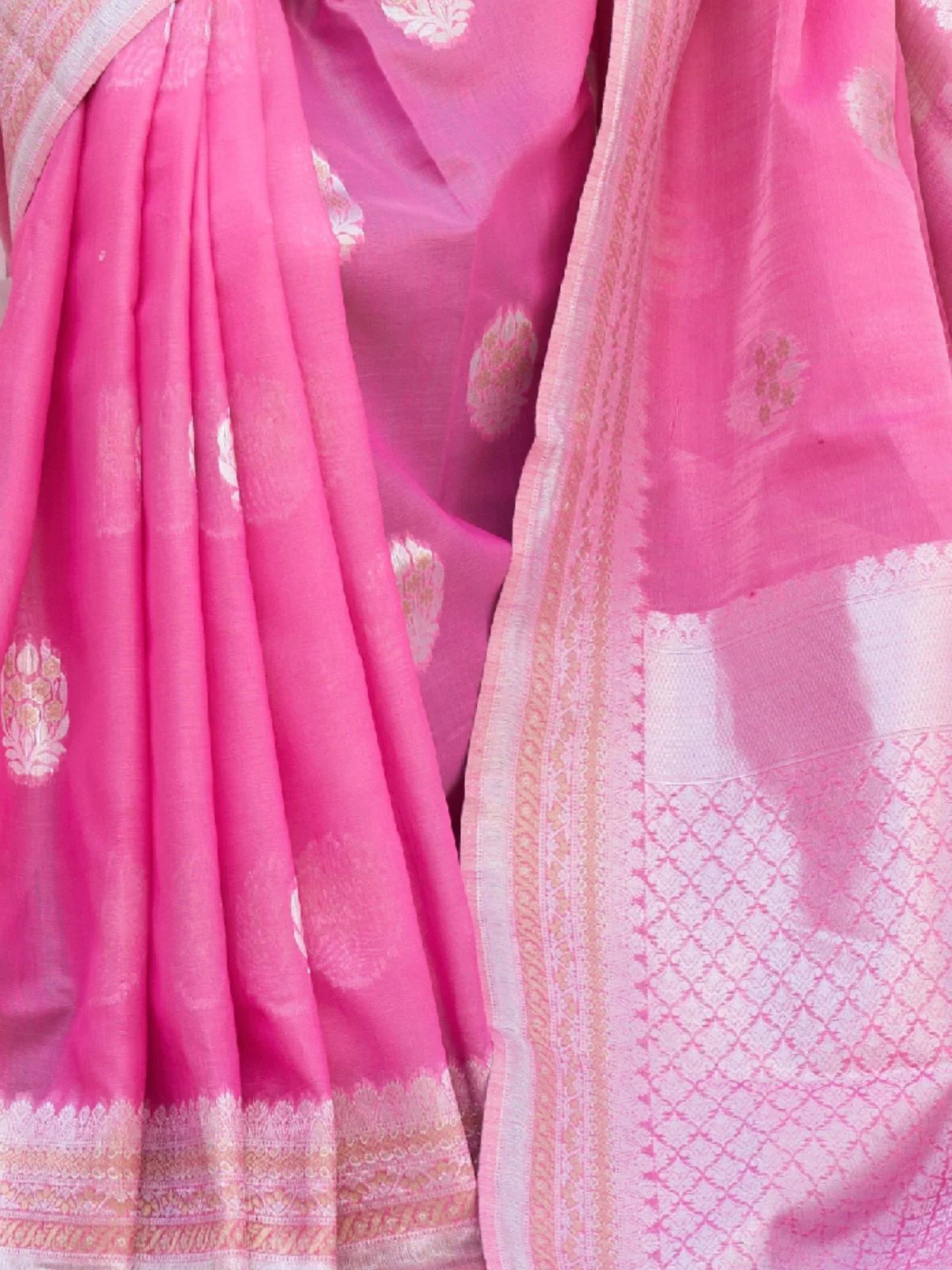 Odette Pink Woven Design Linen Saree With Unstitched Blouse For Women - Image 4