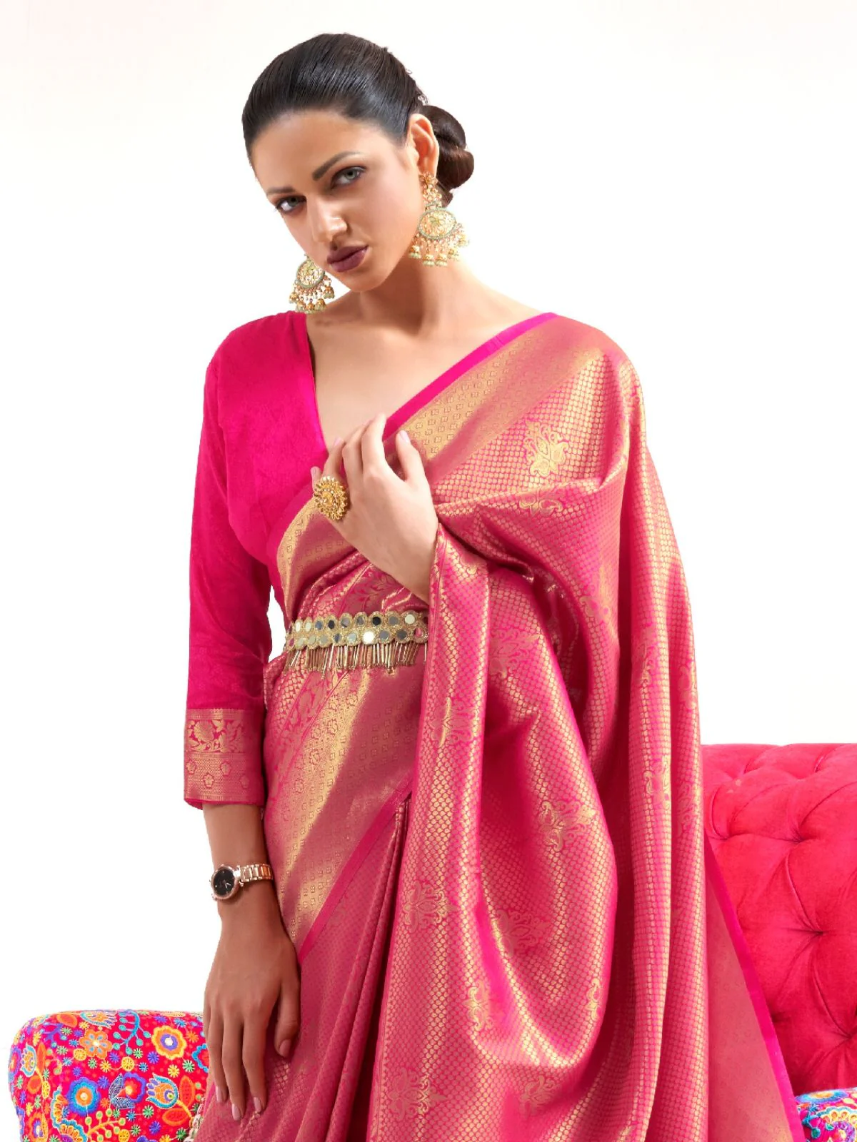 Odette Pink Woven Design Silk Blend Saree With Unstitched Blouse For Women - Image 2