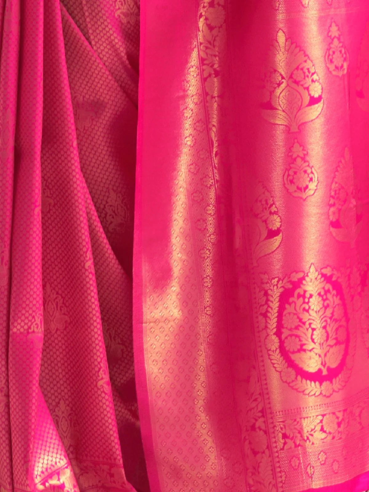Odette Pink Woven Design Silk Blend Saree With Unstitched Blouse For Women - Image 3