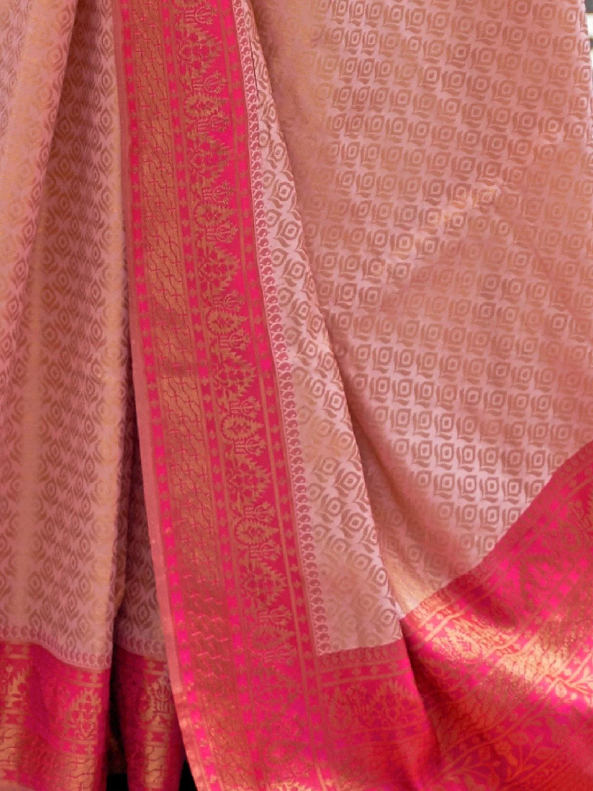 Odette Pink Woven Design Silk Blend Saree With Unstitched Blouse For Women - Image 3