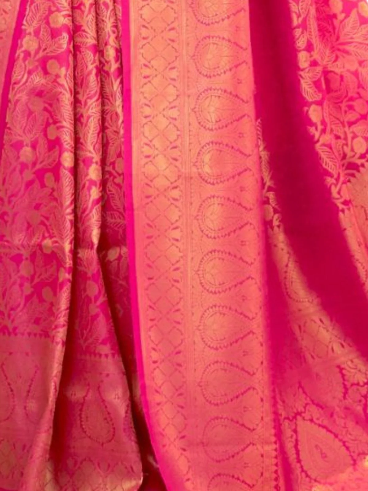 Odette Pink Woven Design Silk Blend Saree With Unstitched Blouse For Women - Image 3
