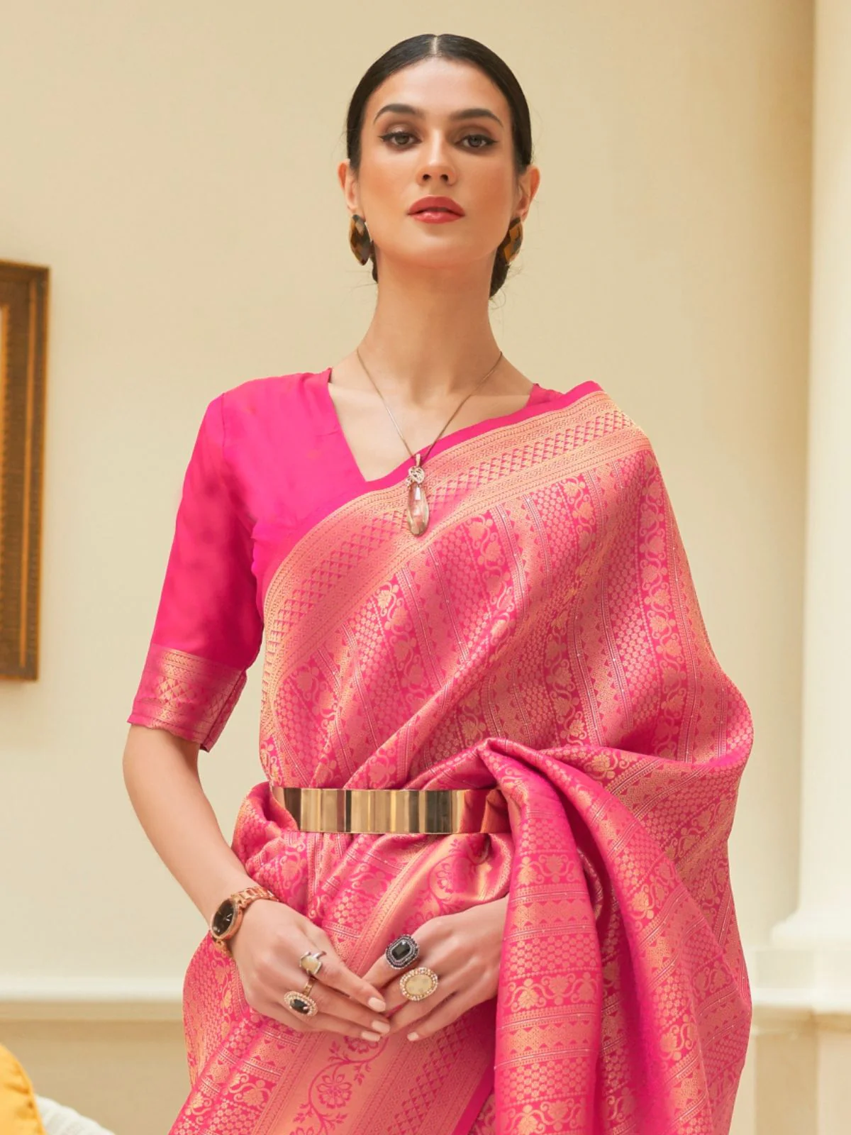 Odette Pink Woven Design Silk Blend Saree With Unstitched Blouse For Women - Image 2