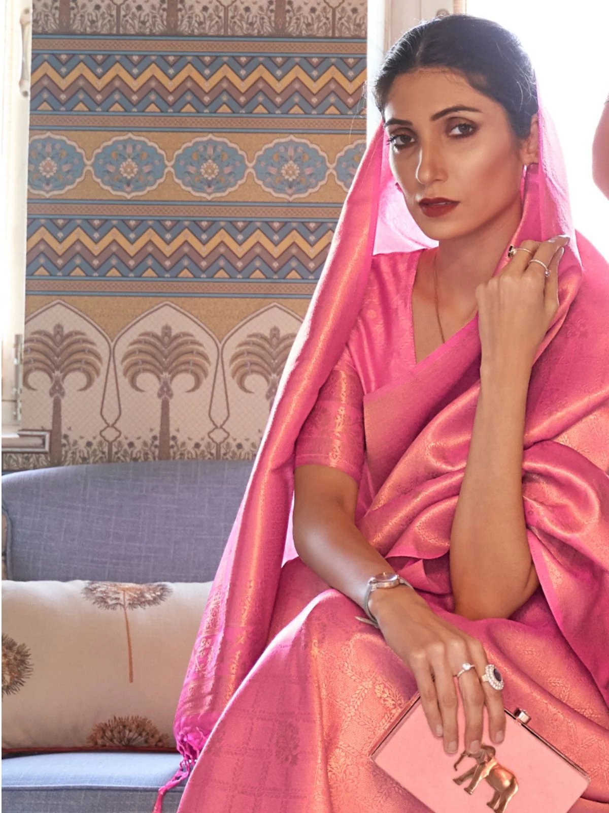 Odette Pink Woven Design Silk Blend Saree With Unstitched Blouse For Women - Image 3