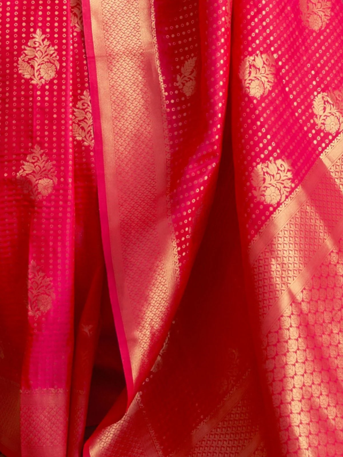 Odette Pink Woven Design Silk Blend Saree With Unstitched Blouse For Women - Image 3